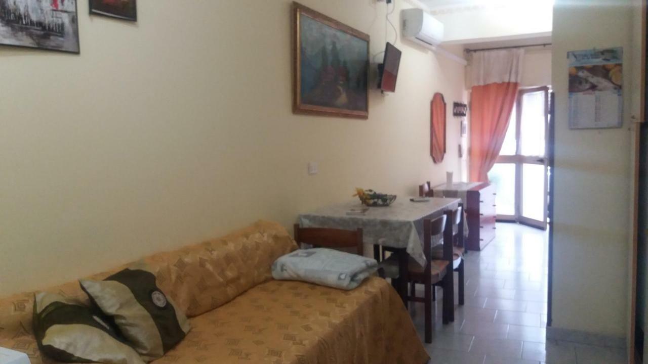 Il Guscio Apartment Santa Teresa Di Riva Exterior photo